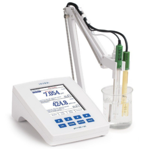 Medidor de Bancada para pH-ISE-EC de Dois Canais - HI5522-02 - HANNA