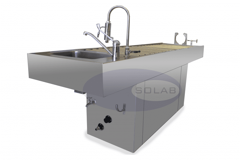 Mesa Com Roletes Necropsia (Suporte Craniano, Triturador e Hidroaspirador) (SL-409-2) – SOLAB