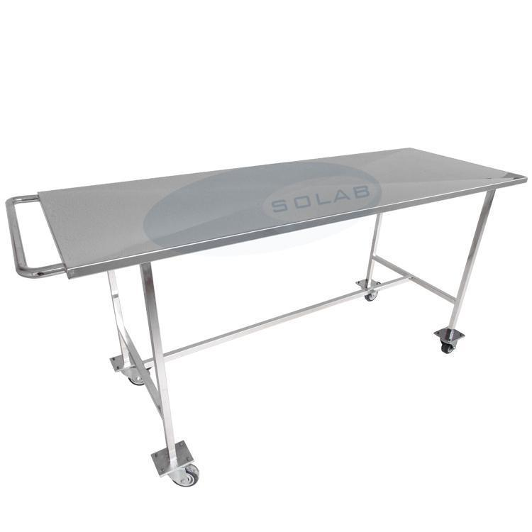 Mesa com Tampo Liso, Puxador e Rodízios para Necropsia (SL-400-1) - SOLAB